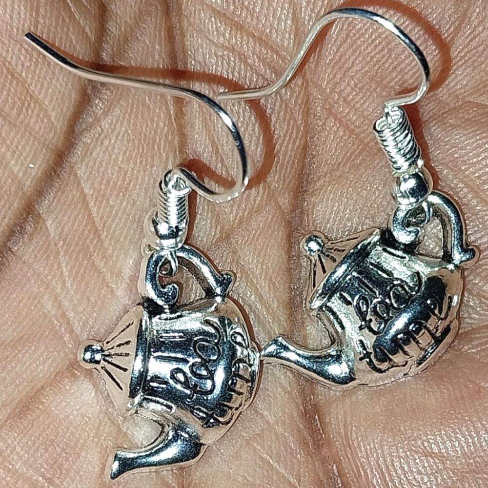 Vintage Super cute Retro Tea Pot earrings - Picture 2 of 5
